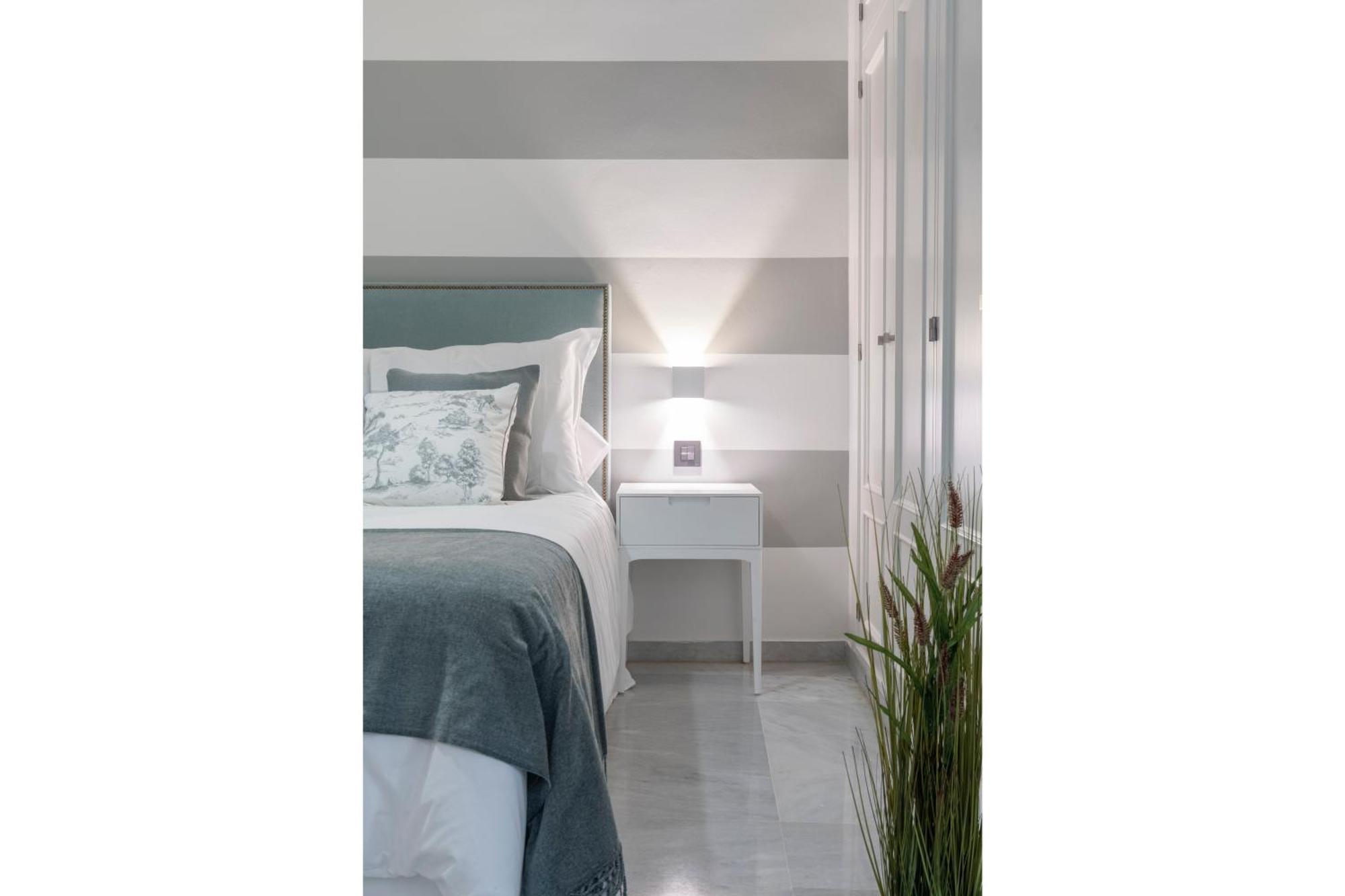 Magno Apartments Alvarez Quintero Севилья Экстерьер фото